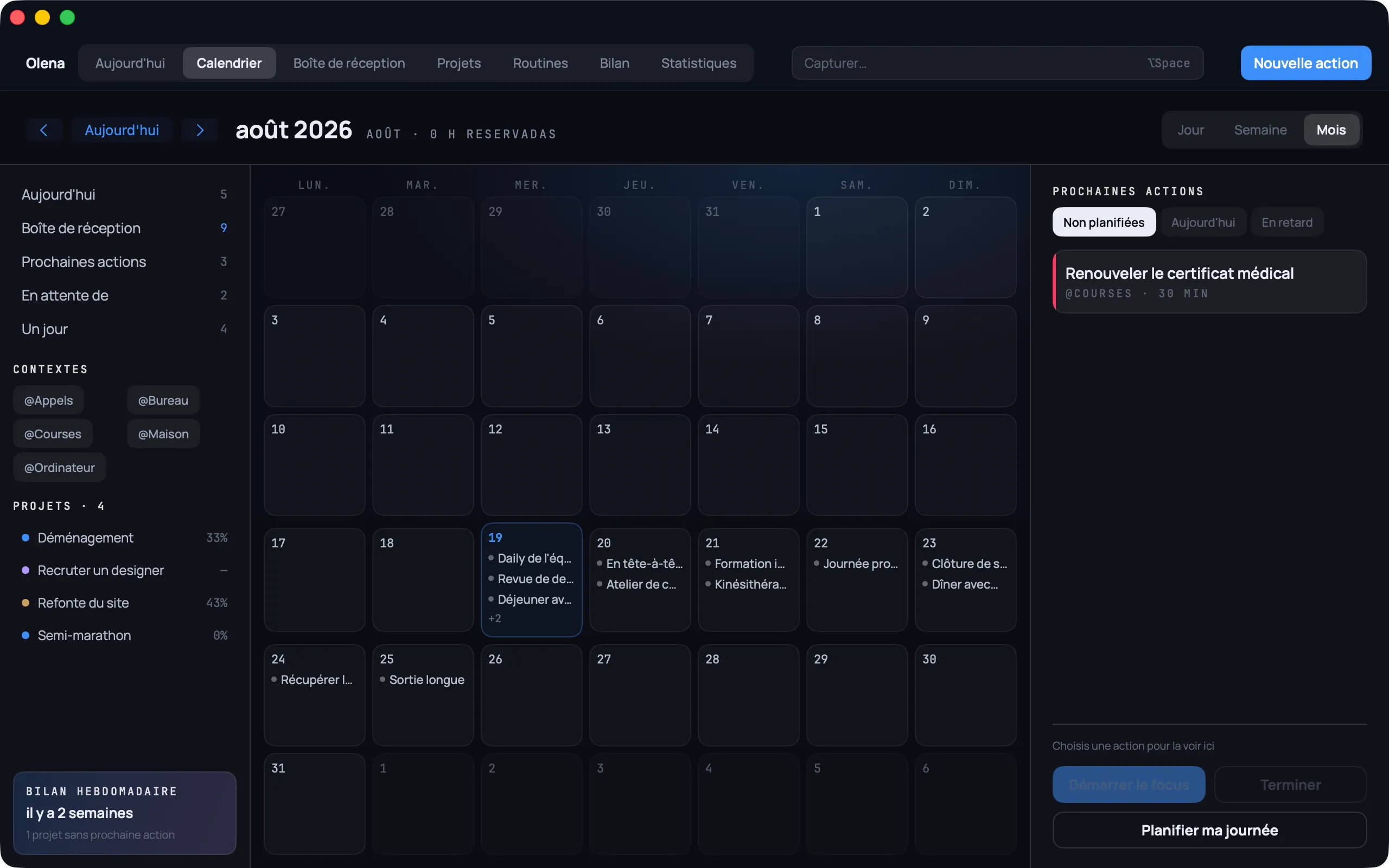 Olena sur Mac : le calendrier en vue mois avec les vrais événements du système et les actions suivantes à côté